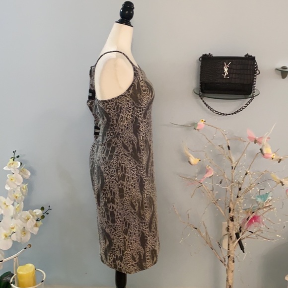 Ivtro Leopard Print Spaghetti women dress Gray& white colour round neck slim fit - Picture 4 of 7